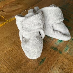 Luvable Friends, Infant booties